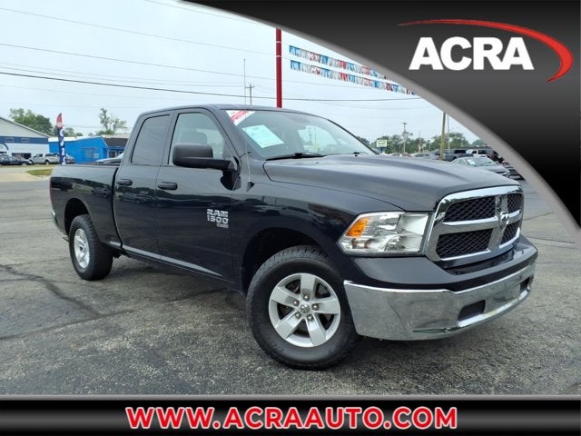 2024 Ram 1500 SLT / Warlock